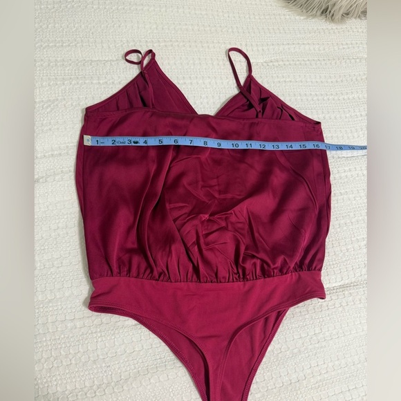 Express Fuchsia Sleeveless Bodysuit - Picture 5 of 8